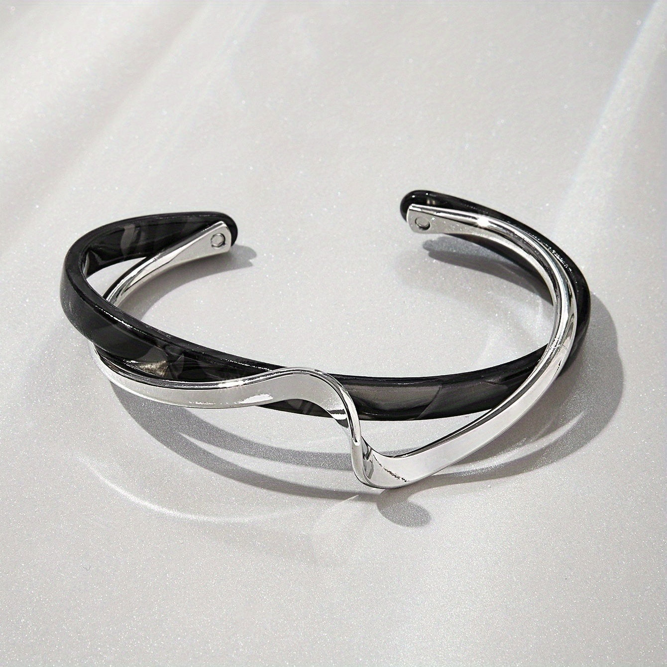 Metal White Shellfish Plate Bracelet