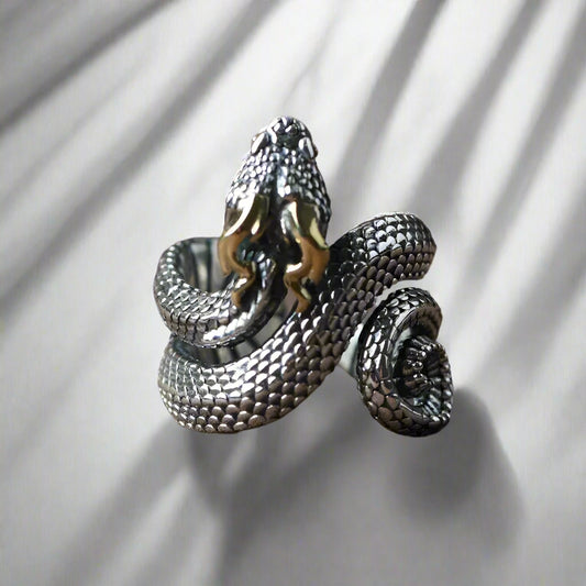 Pygaea Snake Ring